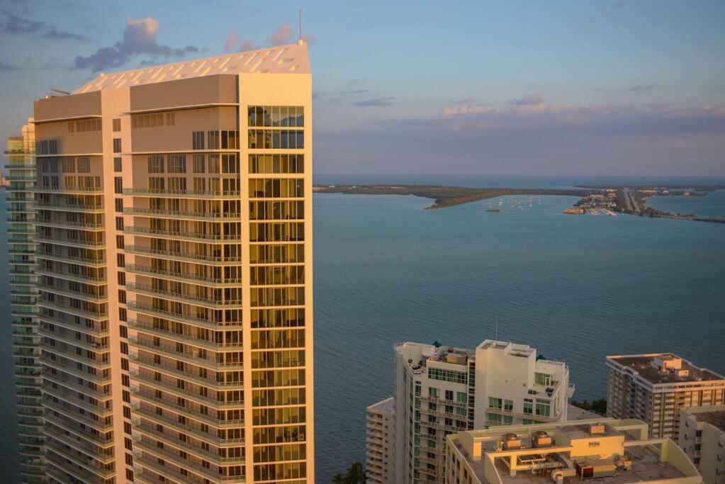 Lovely Upscale Condo Gorgeous View 2Bd 2Bath In Brickell Miami Buitenkant foto