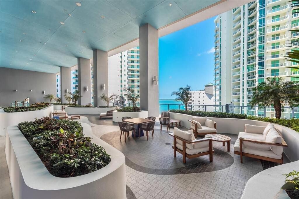 Lovely Upscale Condo Gorgeous View 2Bd 2Bath In Brickell Miami Buitenkant foto